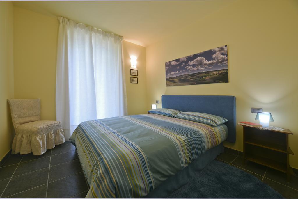 Casa Nalin Apartment La Morra Room photo