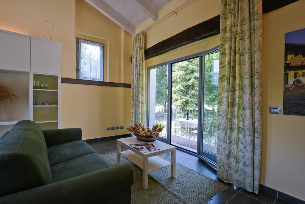 Casa Nalin Apartment La Morra Room photo